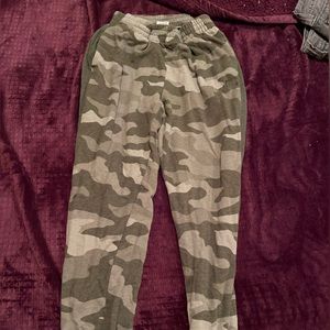 Camo pink branded sweatpants